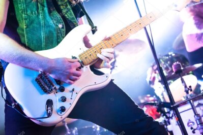 Gitarrensolo beim ROCKBULL Gig